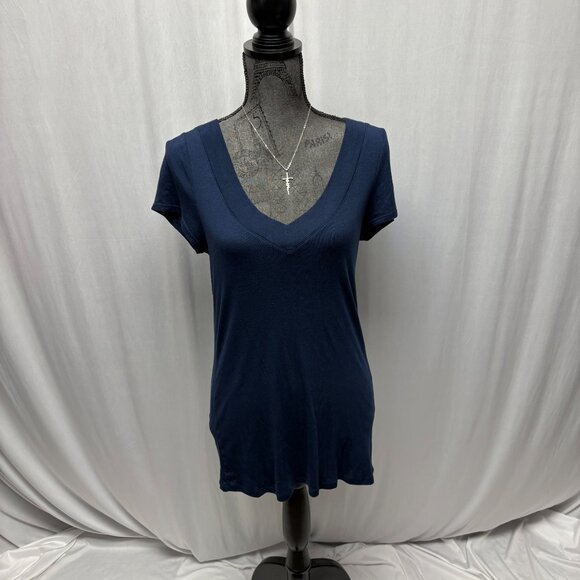 Old Navy V-Neck T-Shirt Womens Sz Large Blue Short Sleeve Soft Comfy Casual - Picture 1 of 8